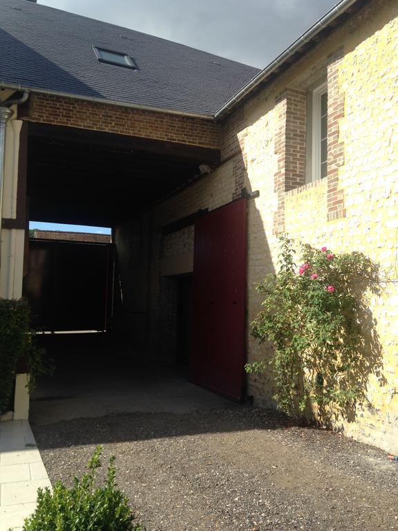 ホテル ロリド Amfreville-sur-Iton エクステリア 写真
