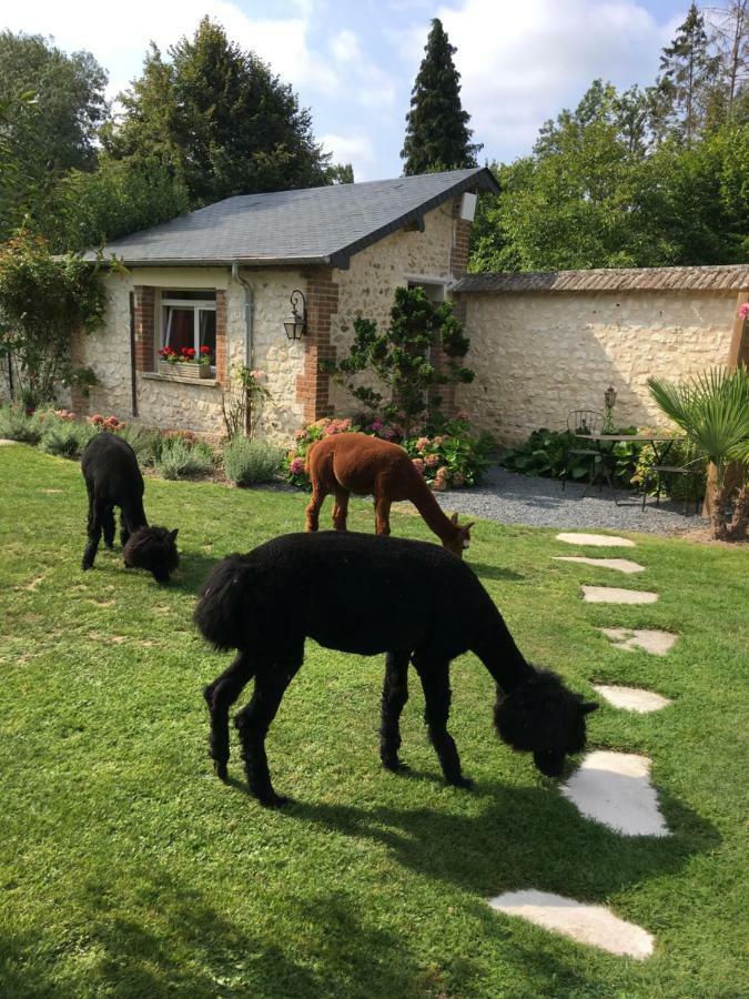 ホテル ロリド Amfreville-sur-Iton エクステリア 写真